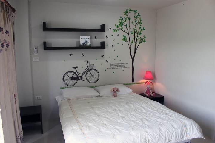 Room 4 of 49
