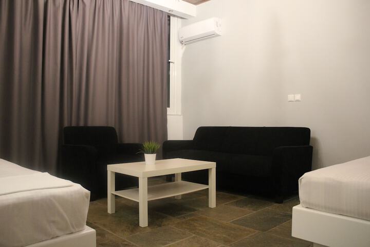 Room 18 of 37