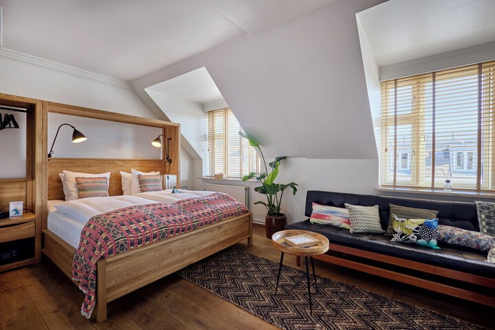 Room 35 of 105