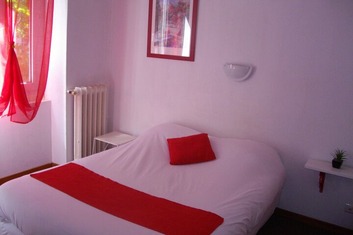 Room 27 of 51