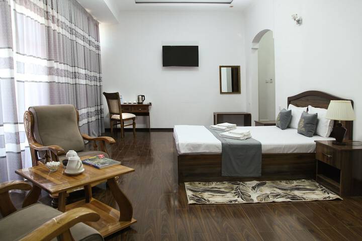 Room 15 of 27