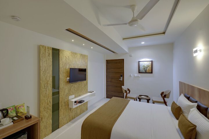 Room 14 of 53