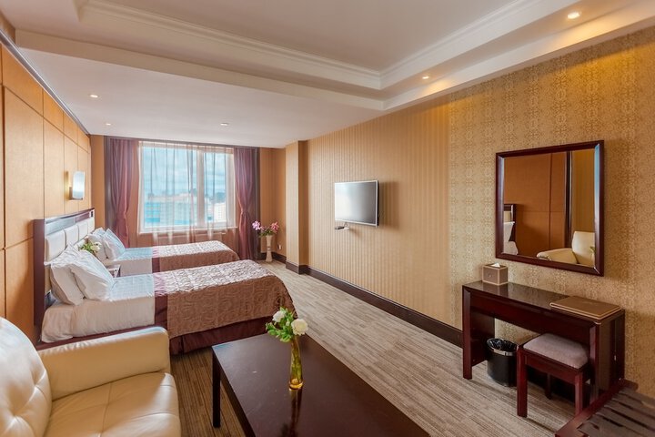 Room 6 of 55