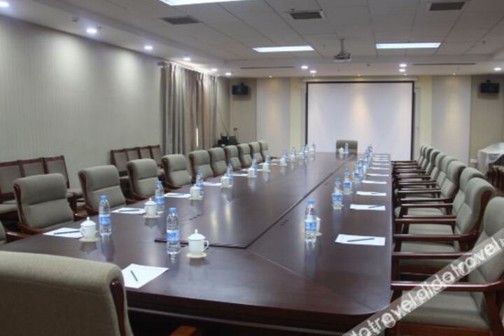Room 5 of 26