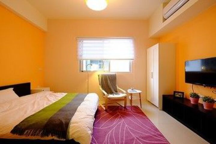 Room 14 of 33
