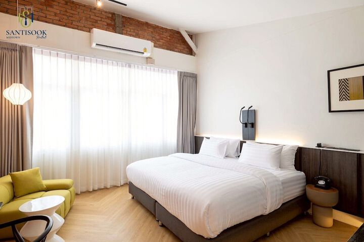 Room 3 of 51