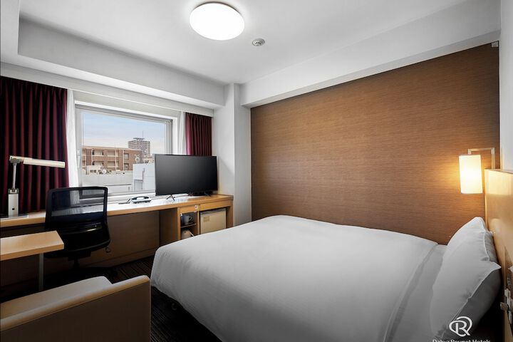 Room 14 of 77