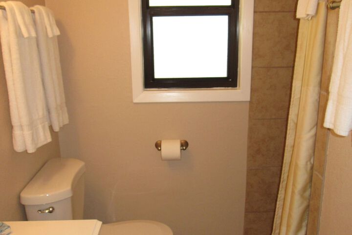 Room 18 of 32