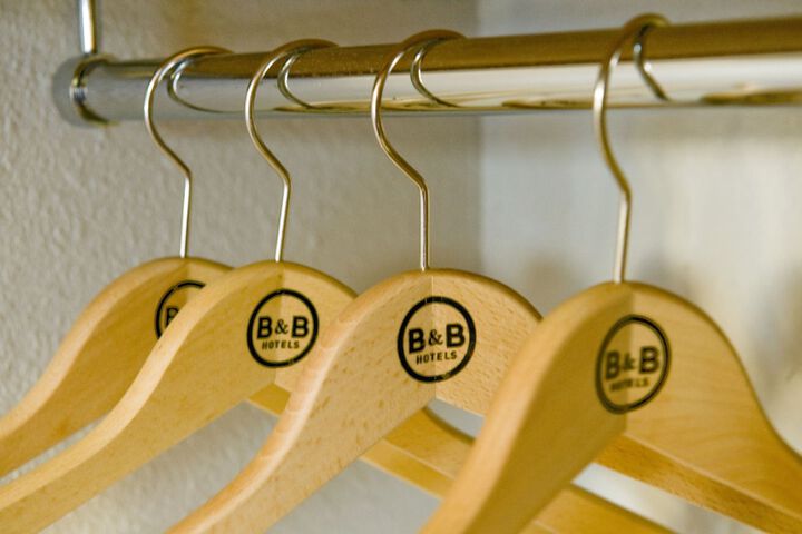 Room 10 of 23