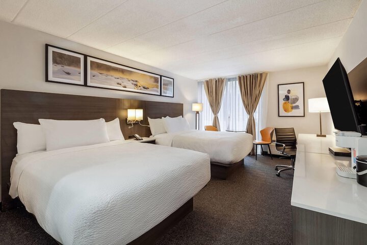 Room 10 of 67