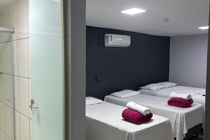 Room 13 of 22