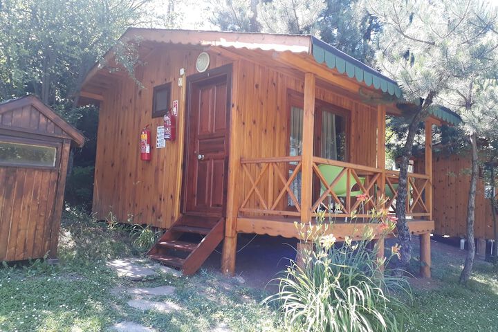 Room 3 of 166