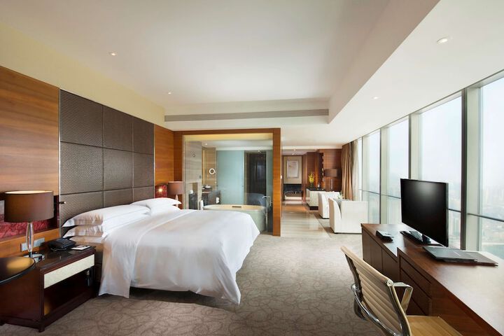 Room 19 of 78