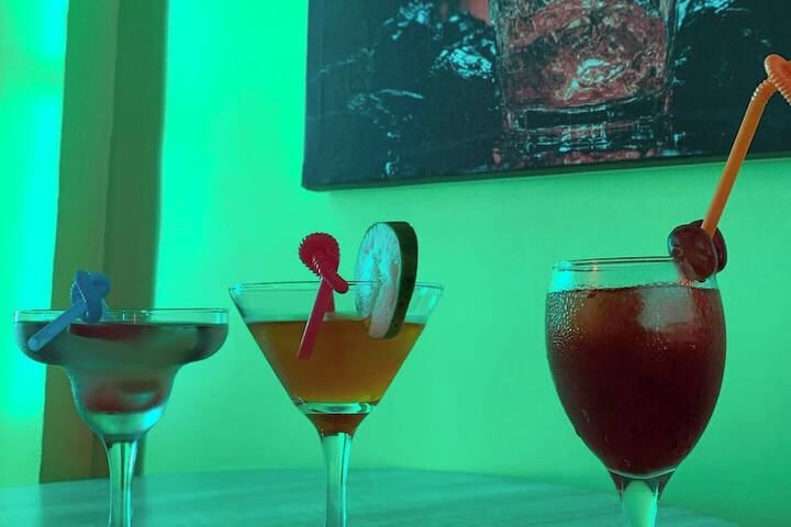 Lounge 31 of 45