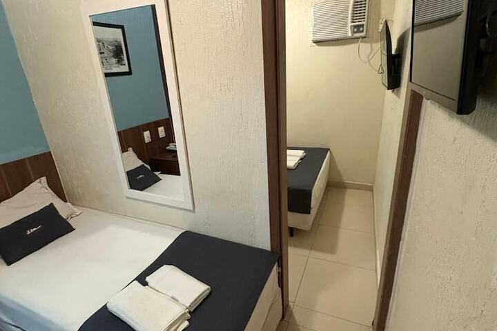 Room 27 of 46