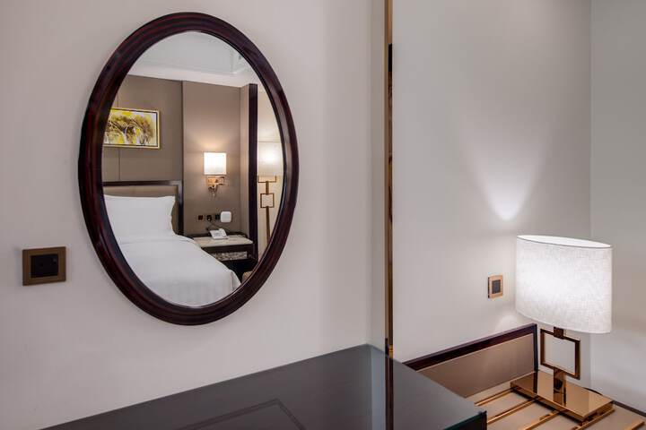 Room 20 of 83