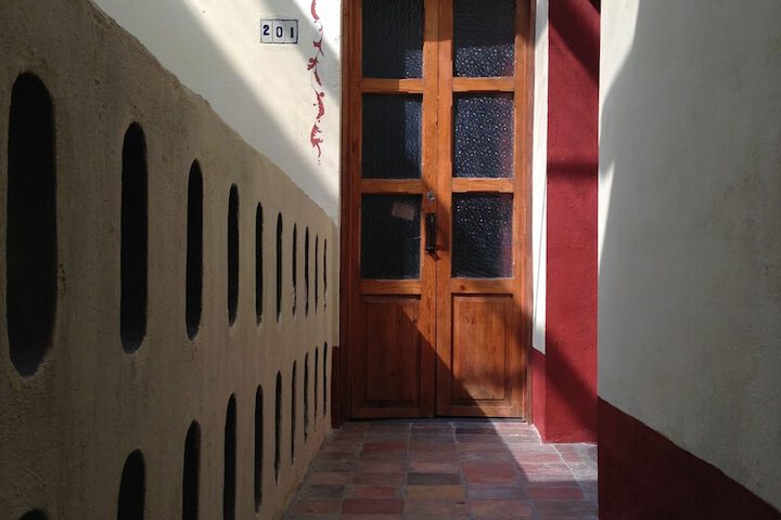 Ballroom/Hall 36 of 50