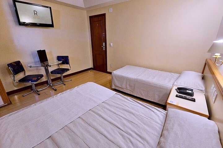 Room 46 of 115