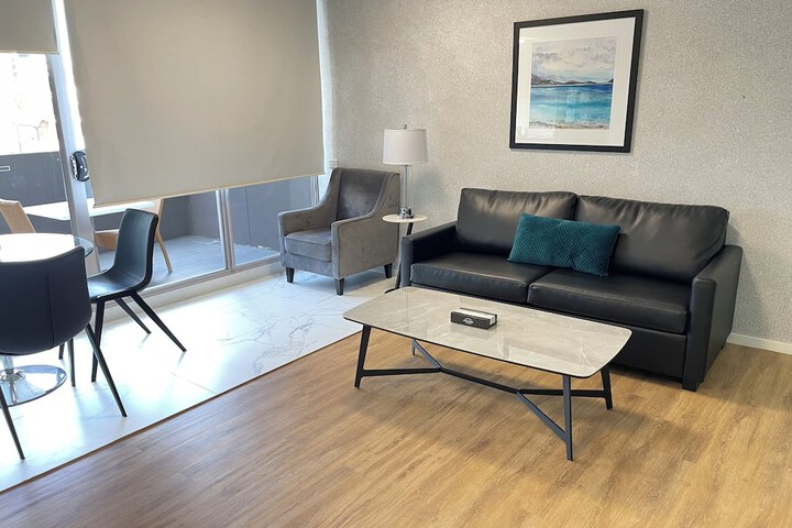 Room 13 of 25