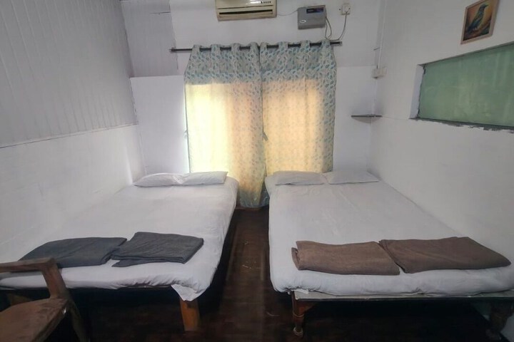 Room 18 of 31