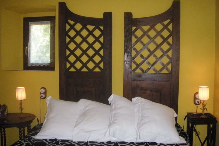 Room 3 of 48