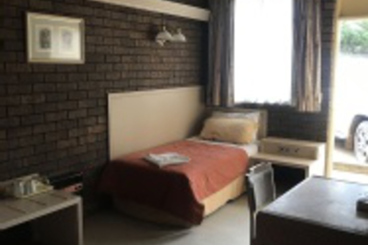 Room 222 of 312