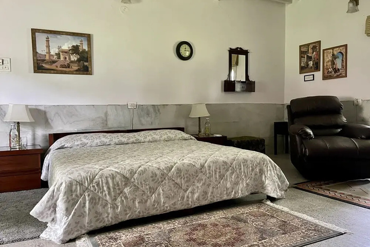 Tree of Life Dak Bungalow Dera Bassi