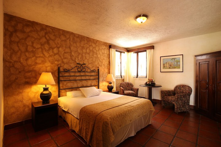 Room 7 of 35