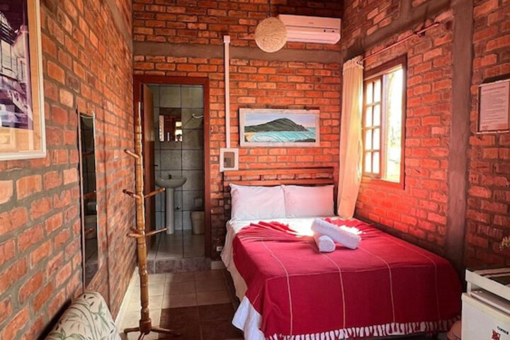 Room 5 of 37