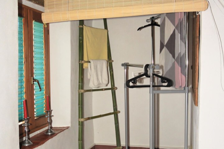 Room 30 of 66