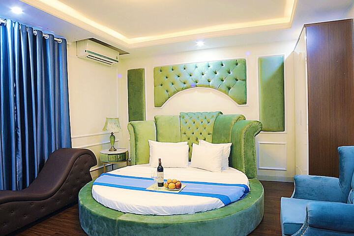Room 21 of 29