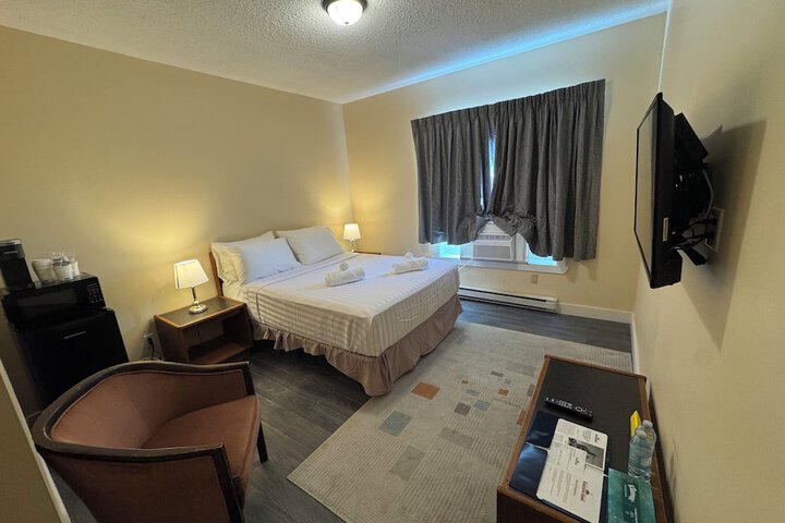 Room 10 of 36