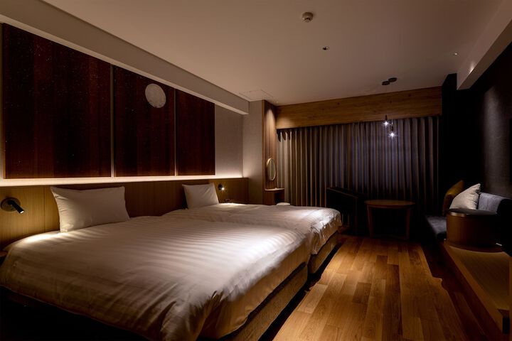 Room 8 of 68