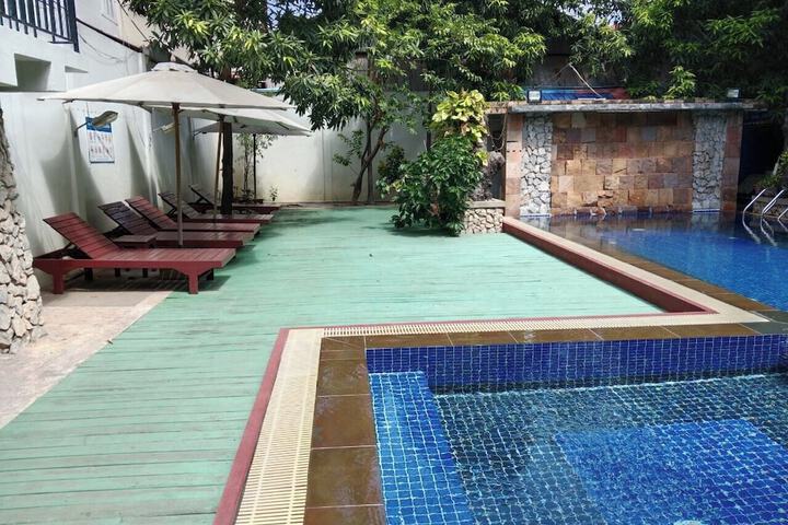 Pool 18 of 27
