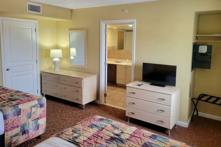 Room 12 of 44