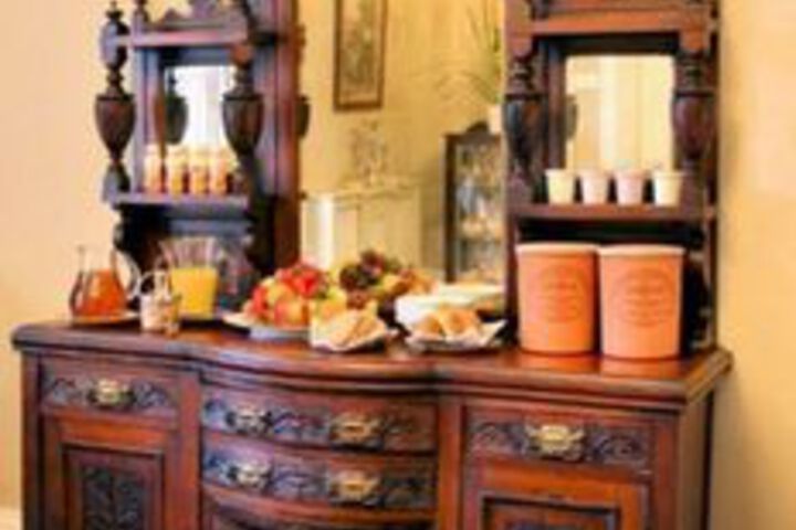 Breakfast/Coffee Service 5 of 21