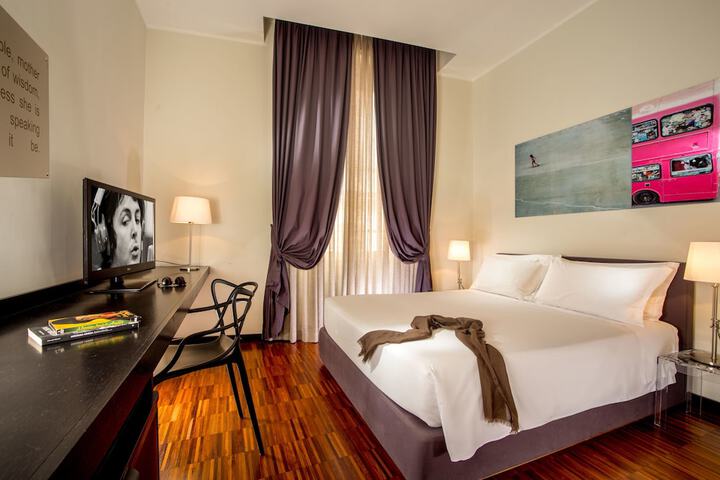 Room 10 of 54