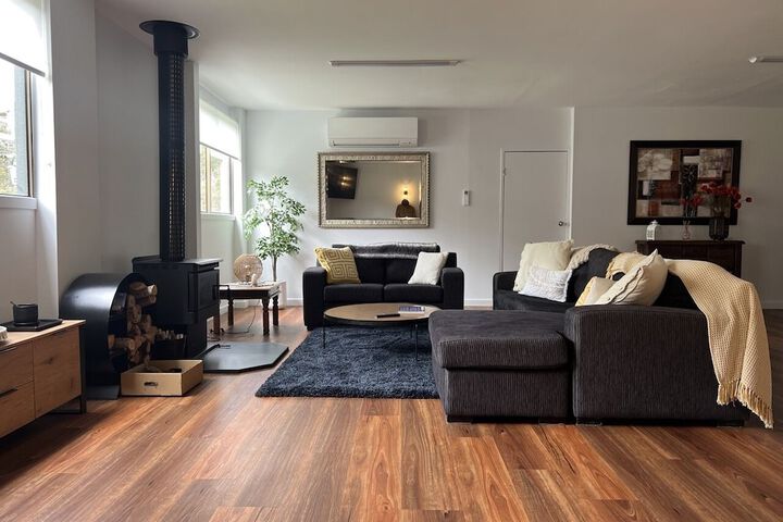 Room 8 of 34