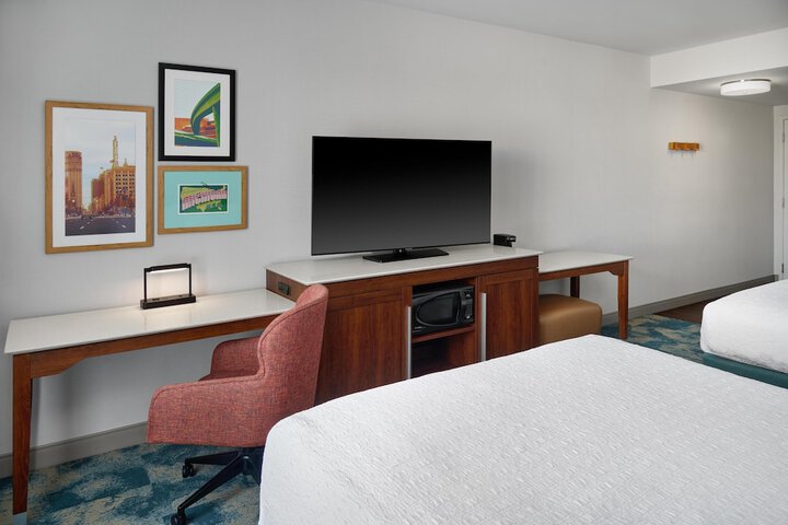 Room 10 of 46