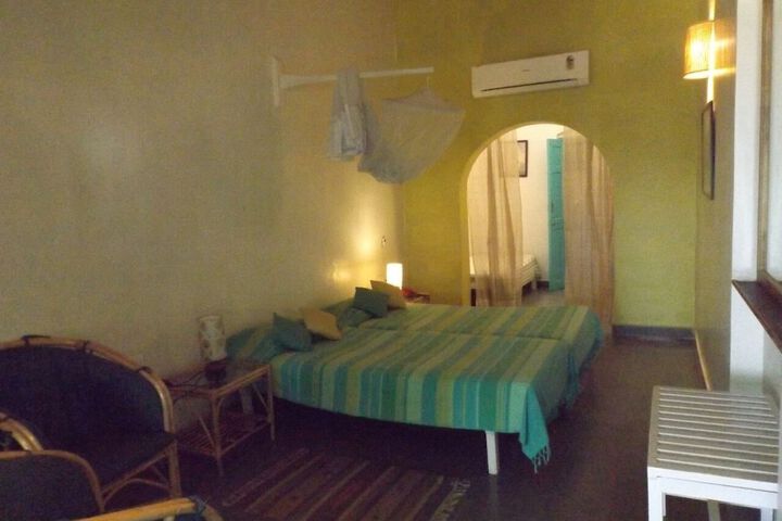 Room 17 of 233