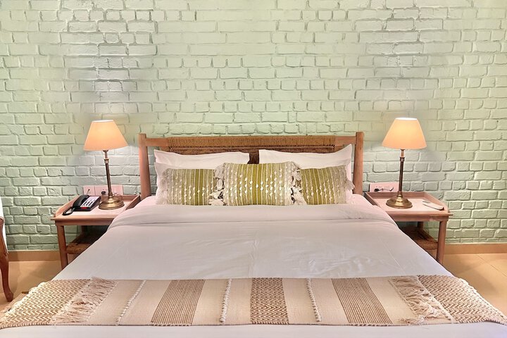 Room 3 of 30