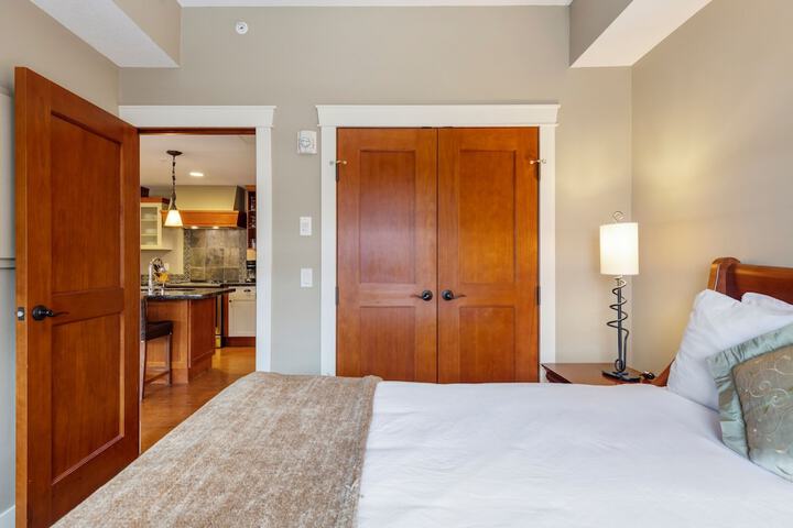 Room 4 of 22
