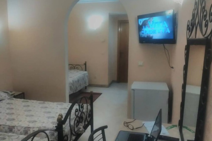 Room 8 of 22