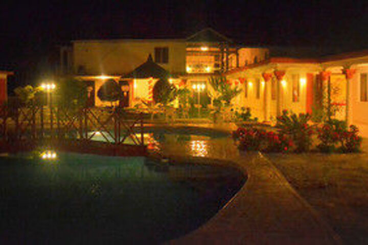 Pool 23 of 27