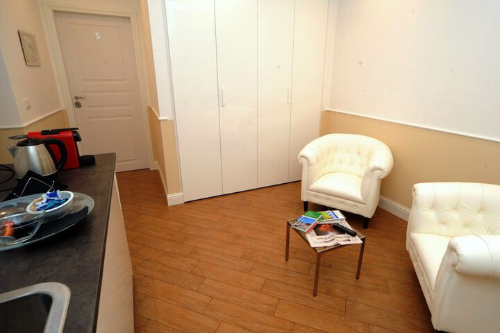 Entrance & Lobby