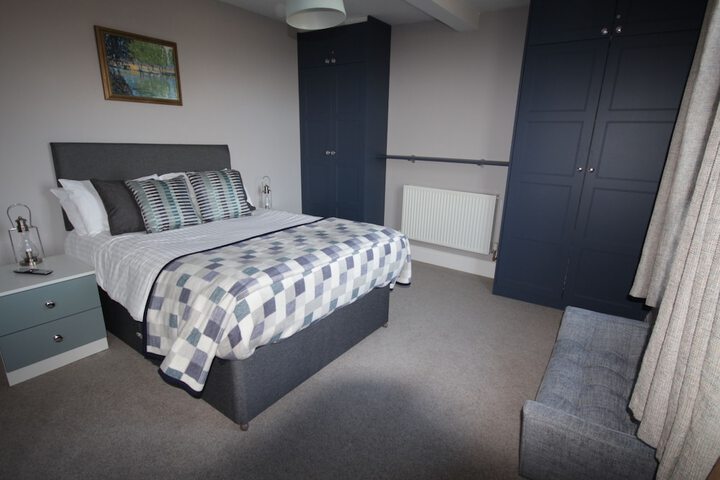 Room 9 of 28