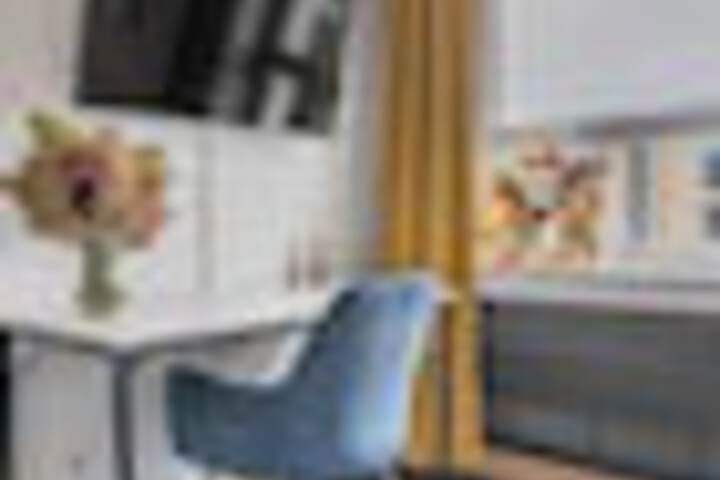 Room 26 of 147