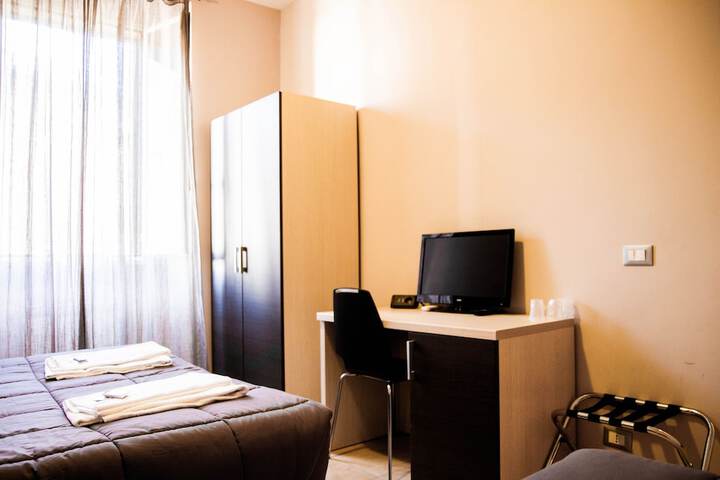 Room 6 of 41
