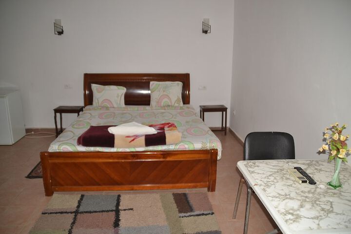 Room 11 of 109