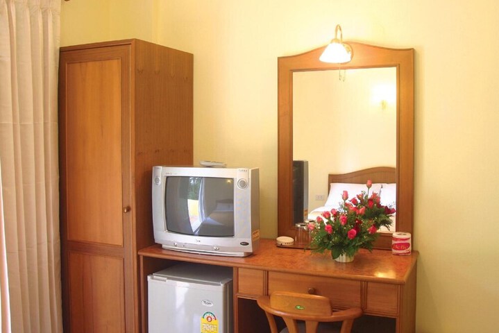 Room 11 of 26